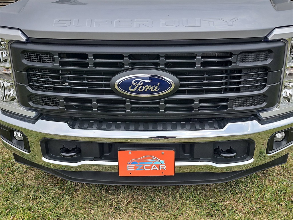 2024 Ford F-350 photo 20