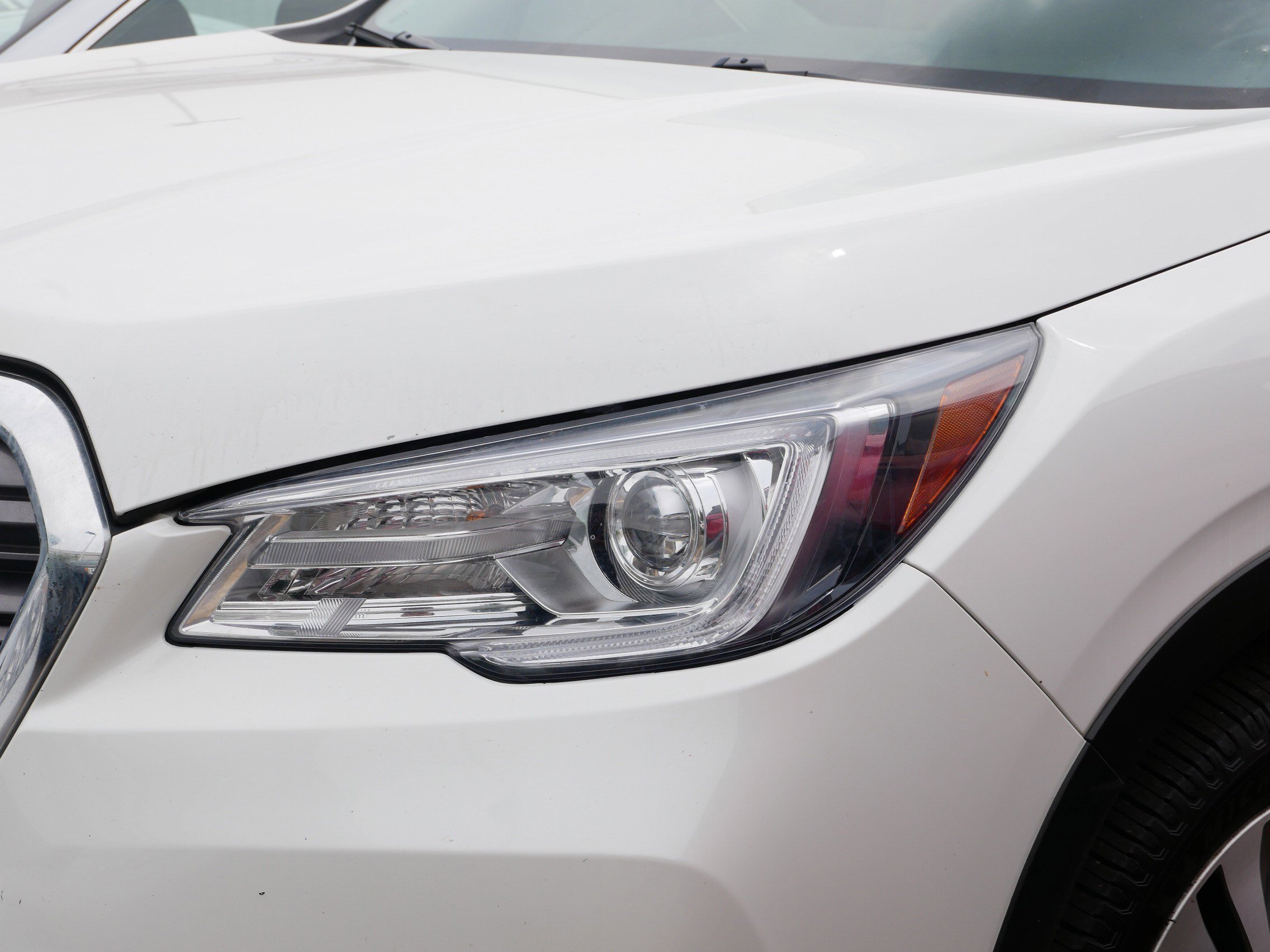 2022 Subaru Ascent Limited photo 3