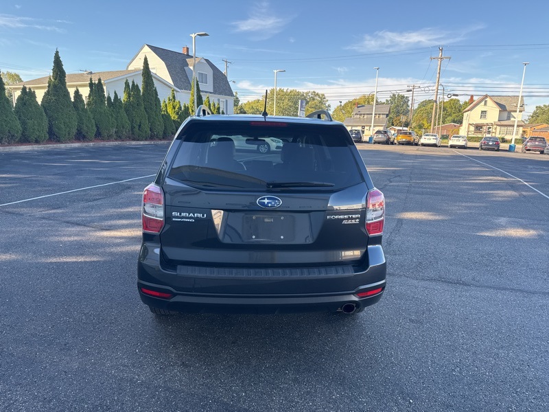 2014 Subaru Forester 2.5i Limited photo 2