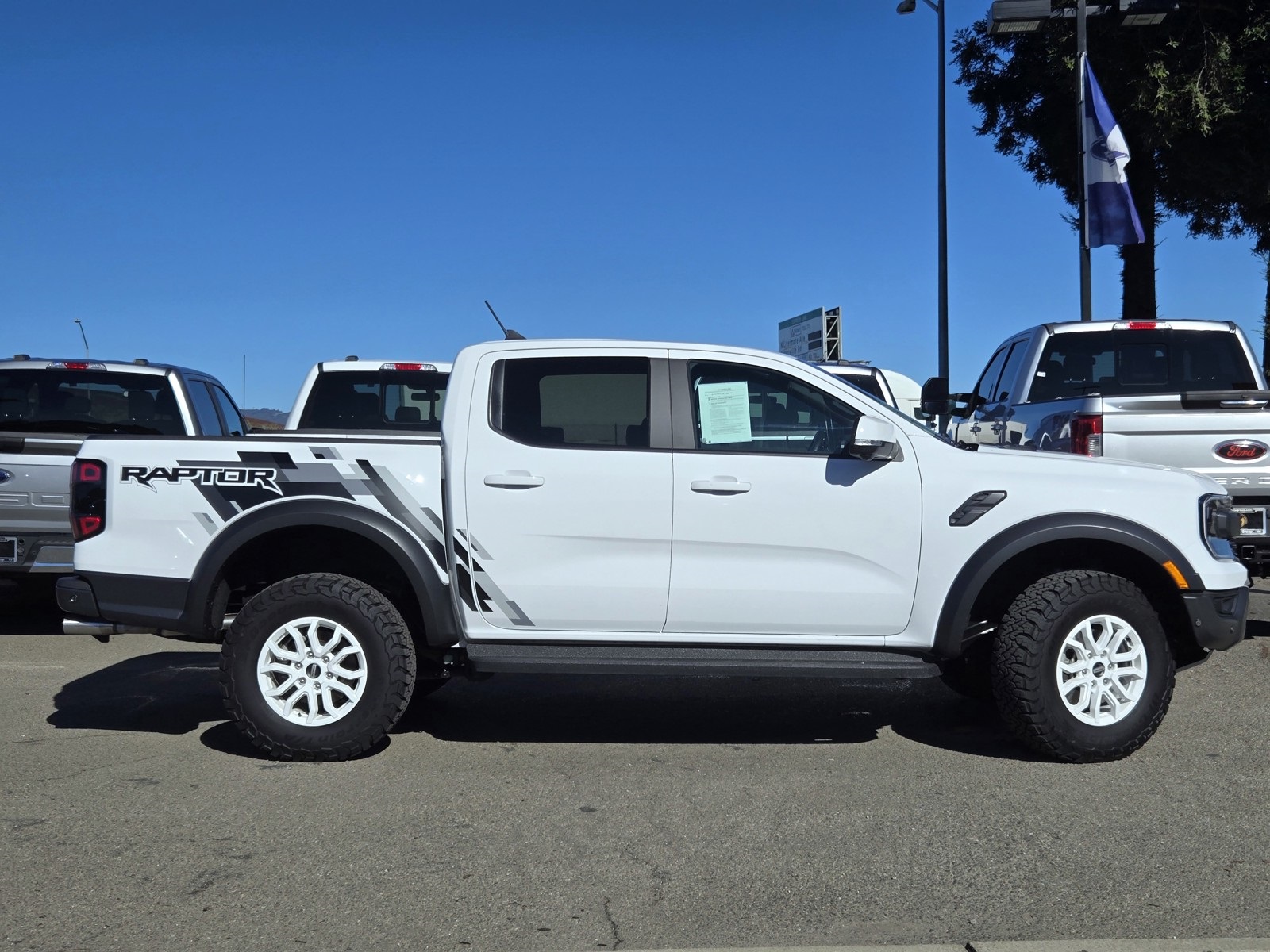 2024 Ford Ranger Raptor photo 3