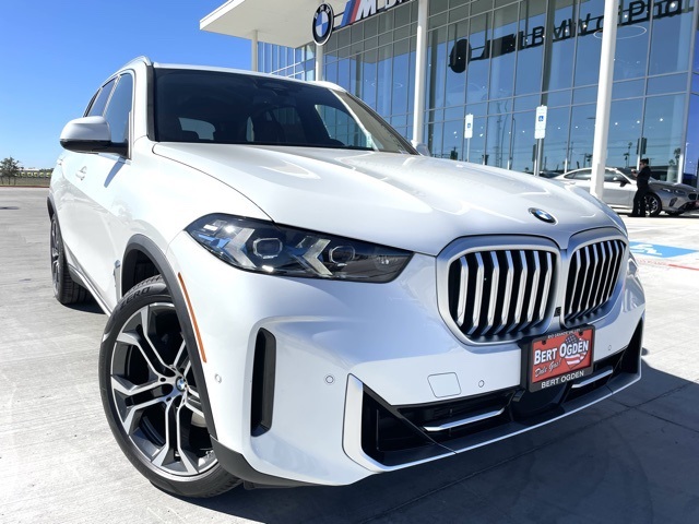 2026 BMW X5 40i's photo