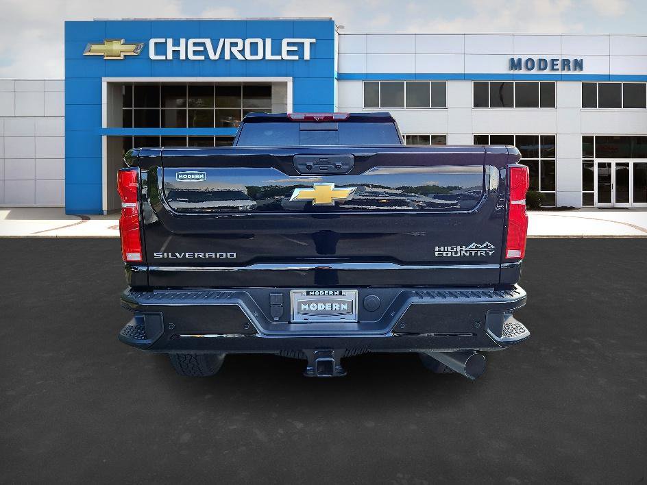 2025 Chevrolet Silverado 2500HD High Country photo 4