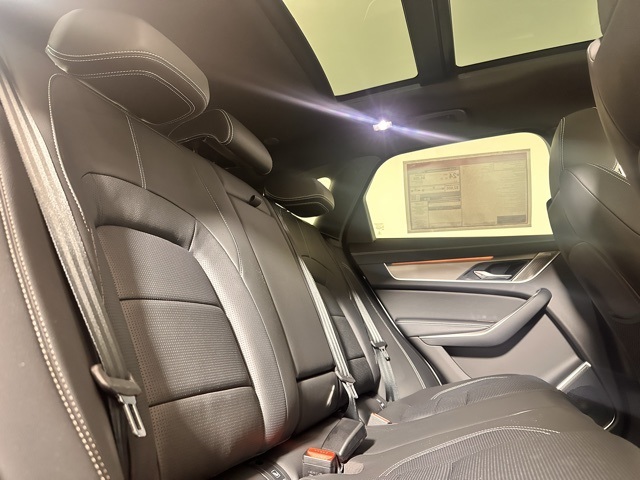 2026 Jaguar F-PACE P250 R-Dynamic S photo 24