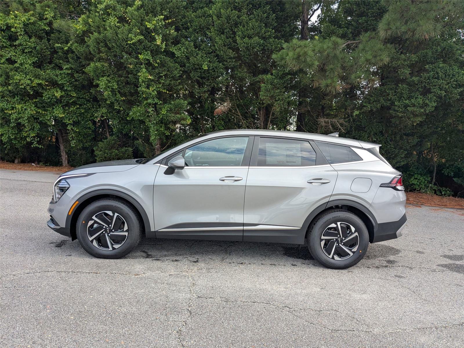 2025 Kia Sportage Hybrid LX photo 10