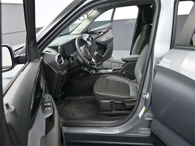 Used 2024 Chevrolet TrailBlazer LT with VIN KL79MRSL6RB081835 for sale in Kansas City