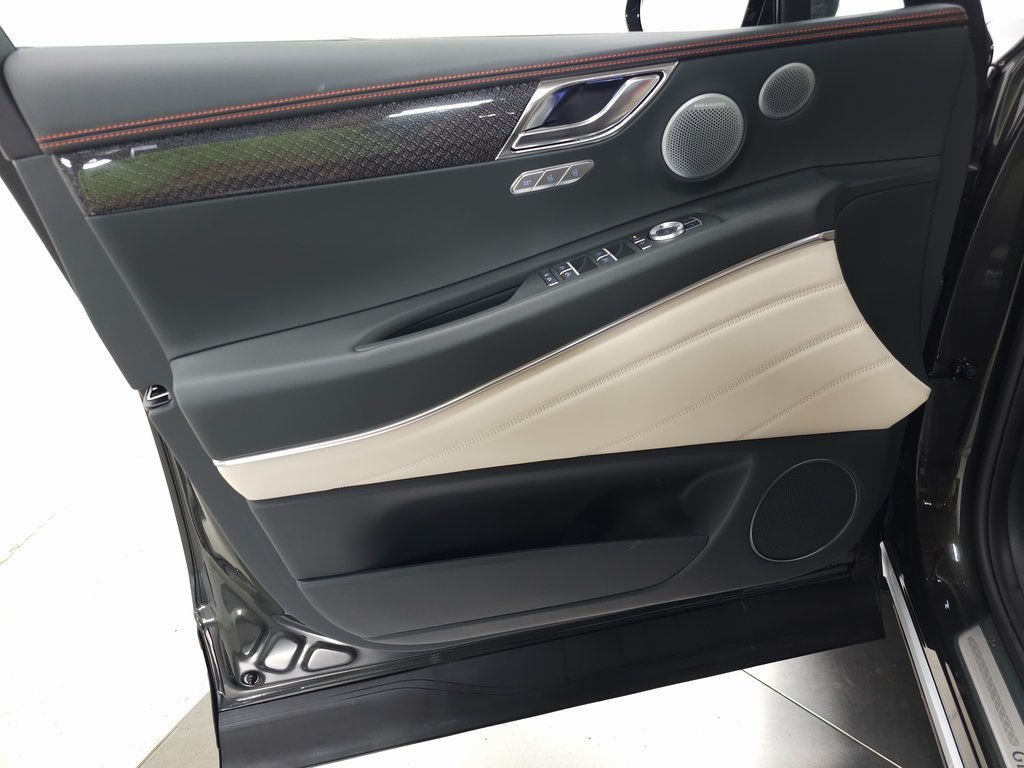 2025 Genesis GV80 Coupe 3.5T AWD photo 9