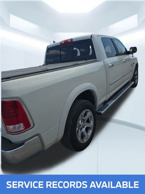 2018 Ram 1500 Laramie photo 2