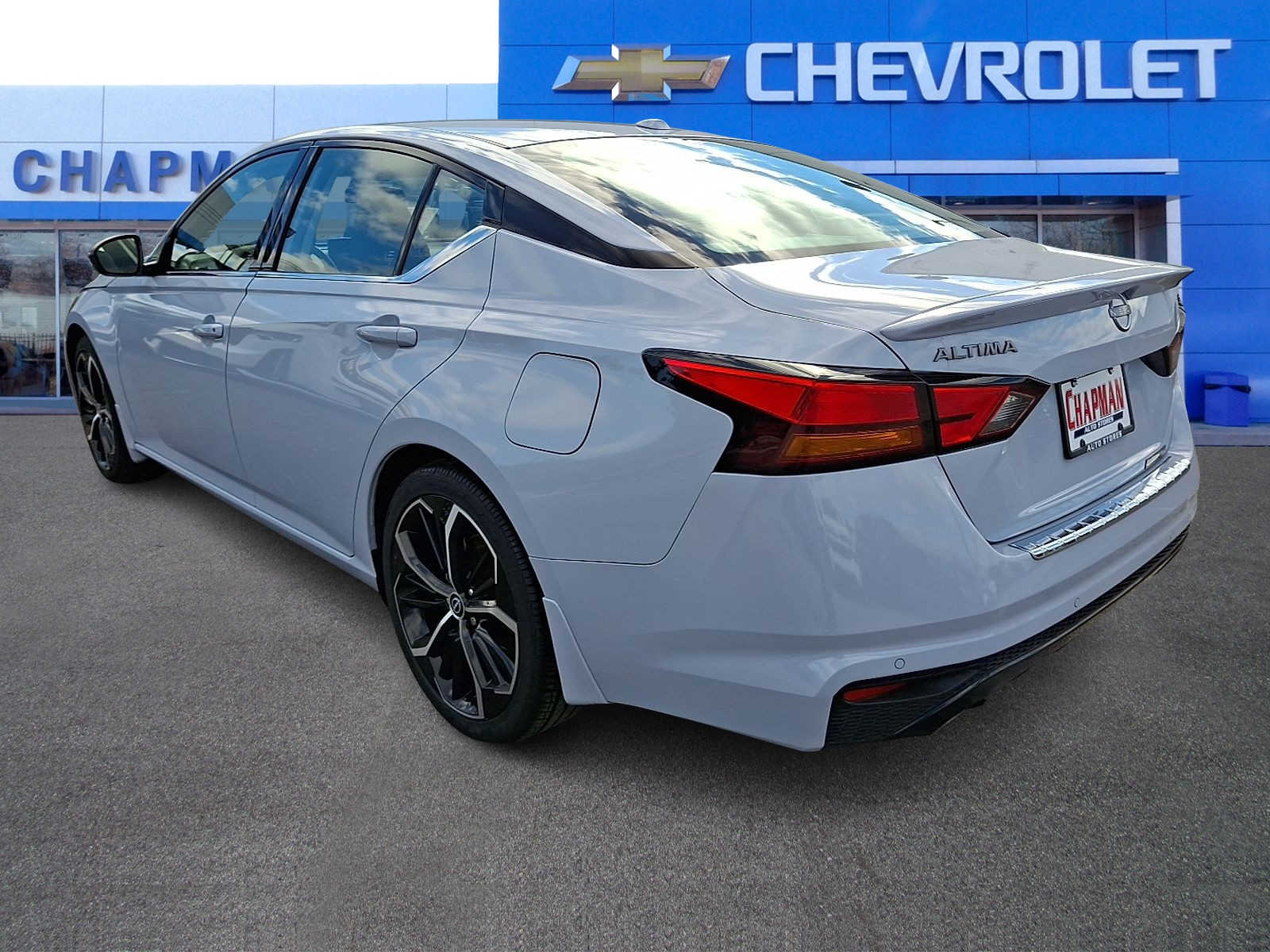 2023 Nissan Altima 2.5 SR photo 3