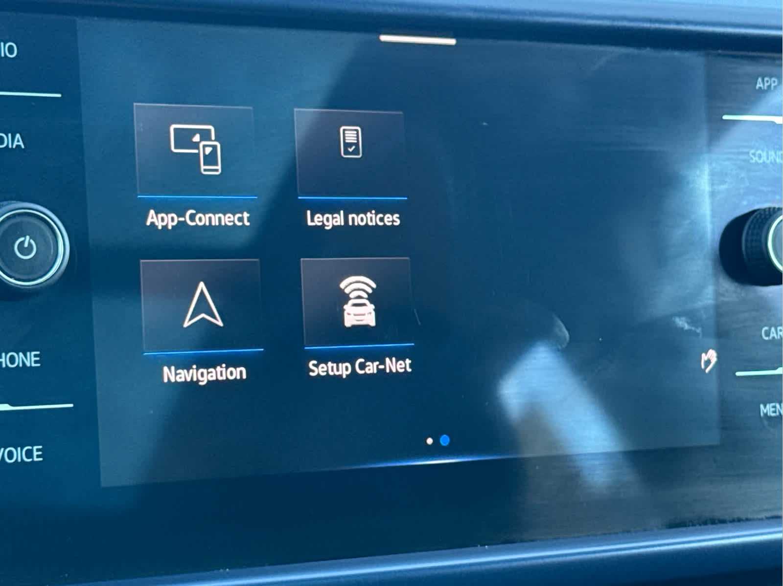 2022 Volkswagen Taos SE photo 33