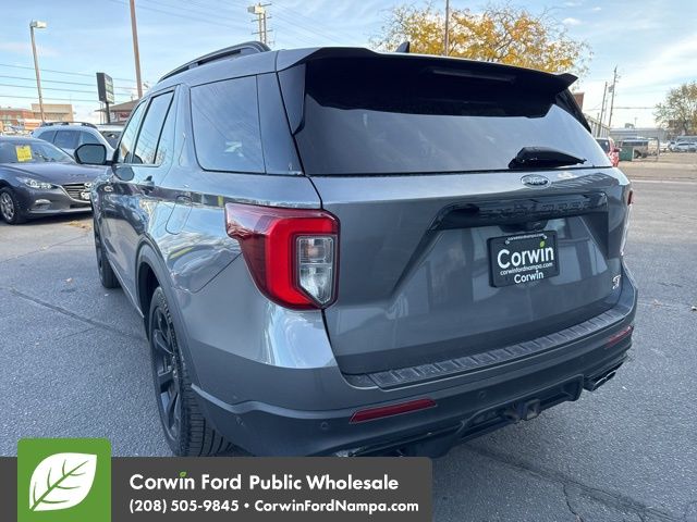 2021 Ford Explorer ST photo 3