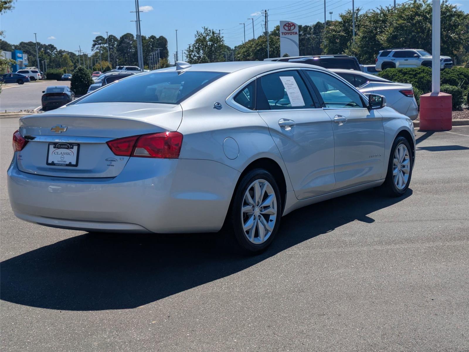 2017 Chevrolet Impala 1LT photo 5