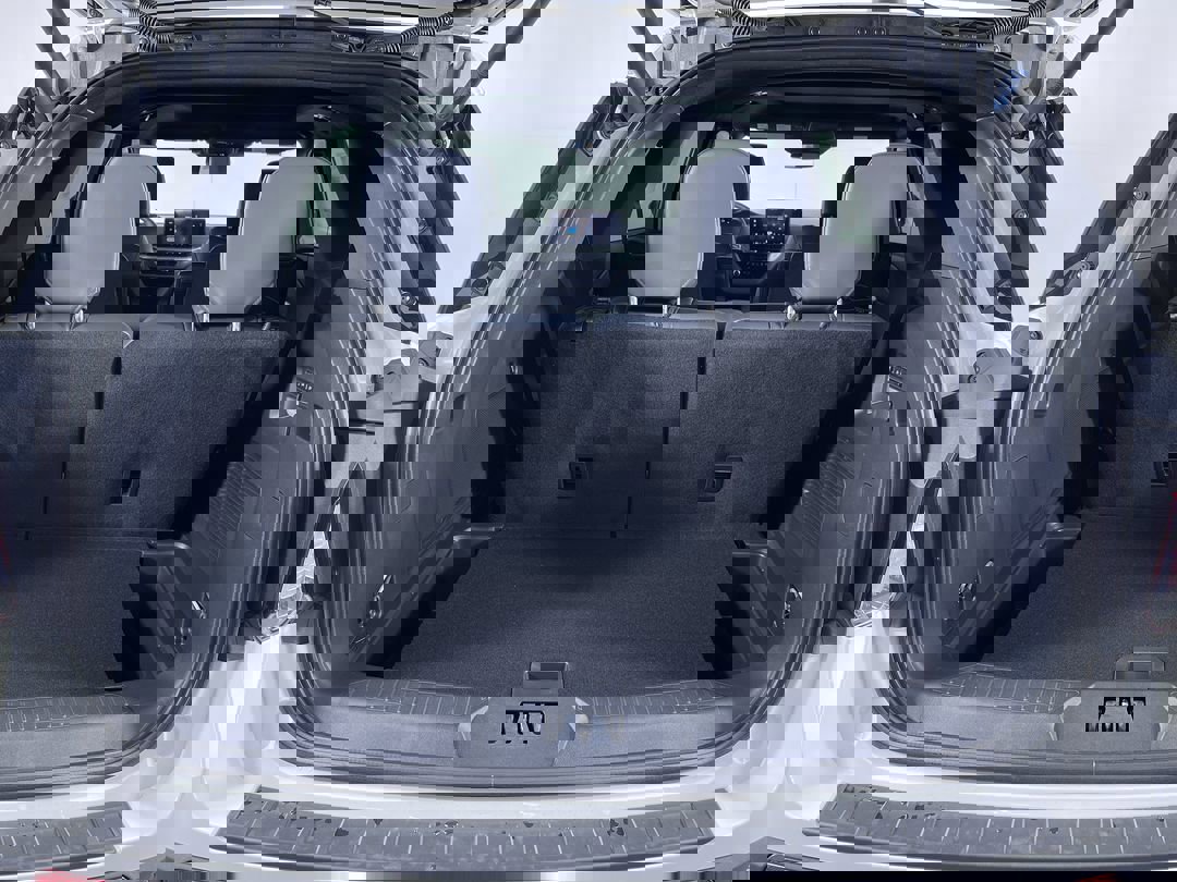 2025 Ford Explorer ST photo 23
