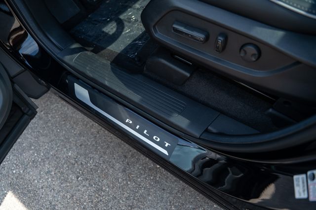 2025 Honda Pilot Elite photo 27
