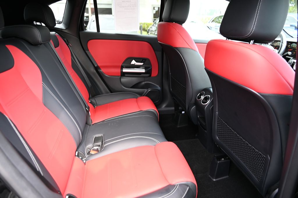 2023 Mercedes Benz GLA 250 photo 11