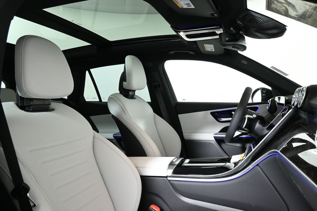 2025 Mercedes Benz GLC 300 4MATIC photo 19