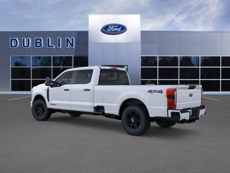 2025 Ford F-350 XL photo 4
