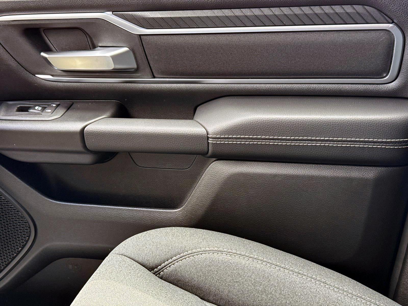 2025 Ram 1500 Big Horn photo 20