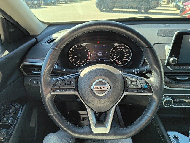 2020 Nissan Altima SL photo 24