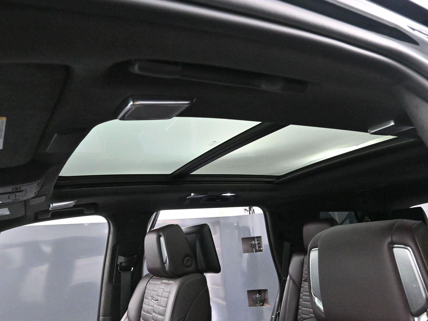 2022 Cadillac Escalade Sport Platinum photo 30