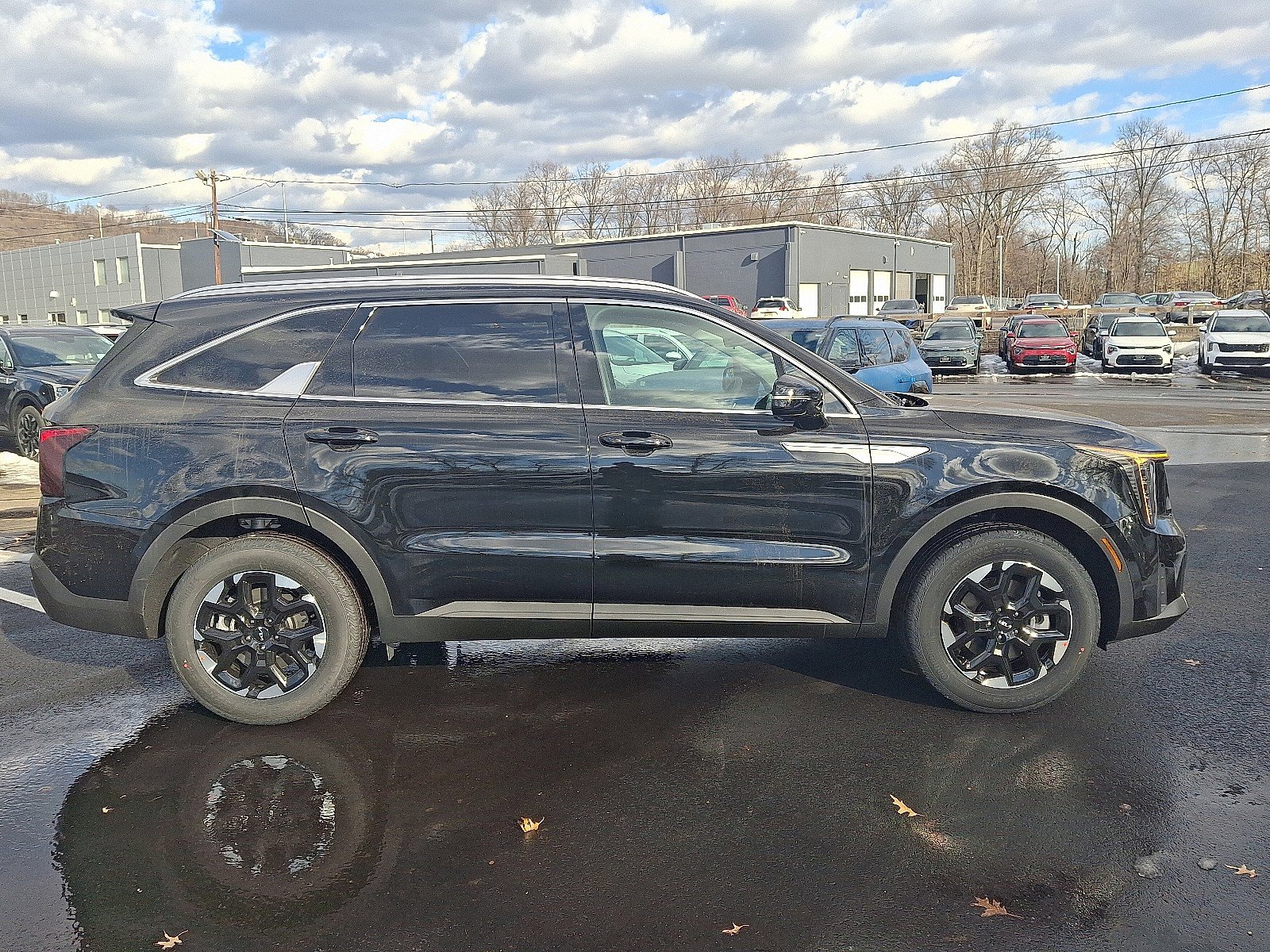 2026 Kia Sorento S photo 4