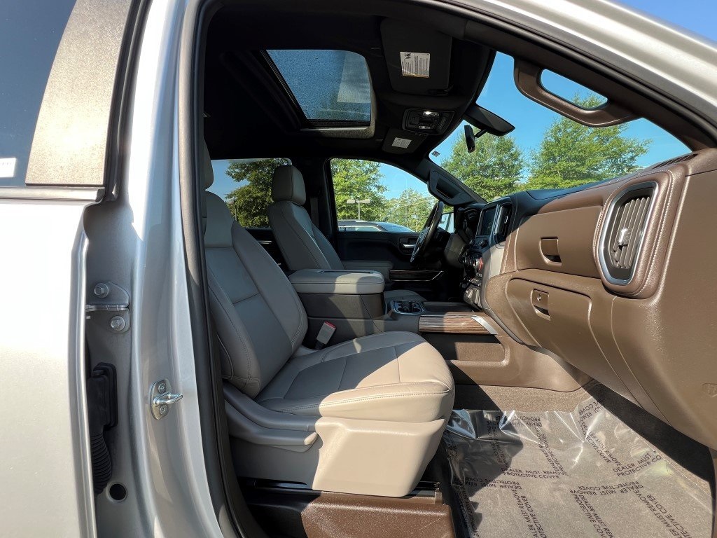 2020 Chevrolet Silverado 1500 RST photo 10