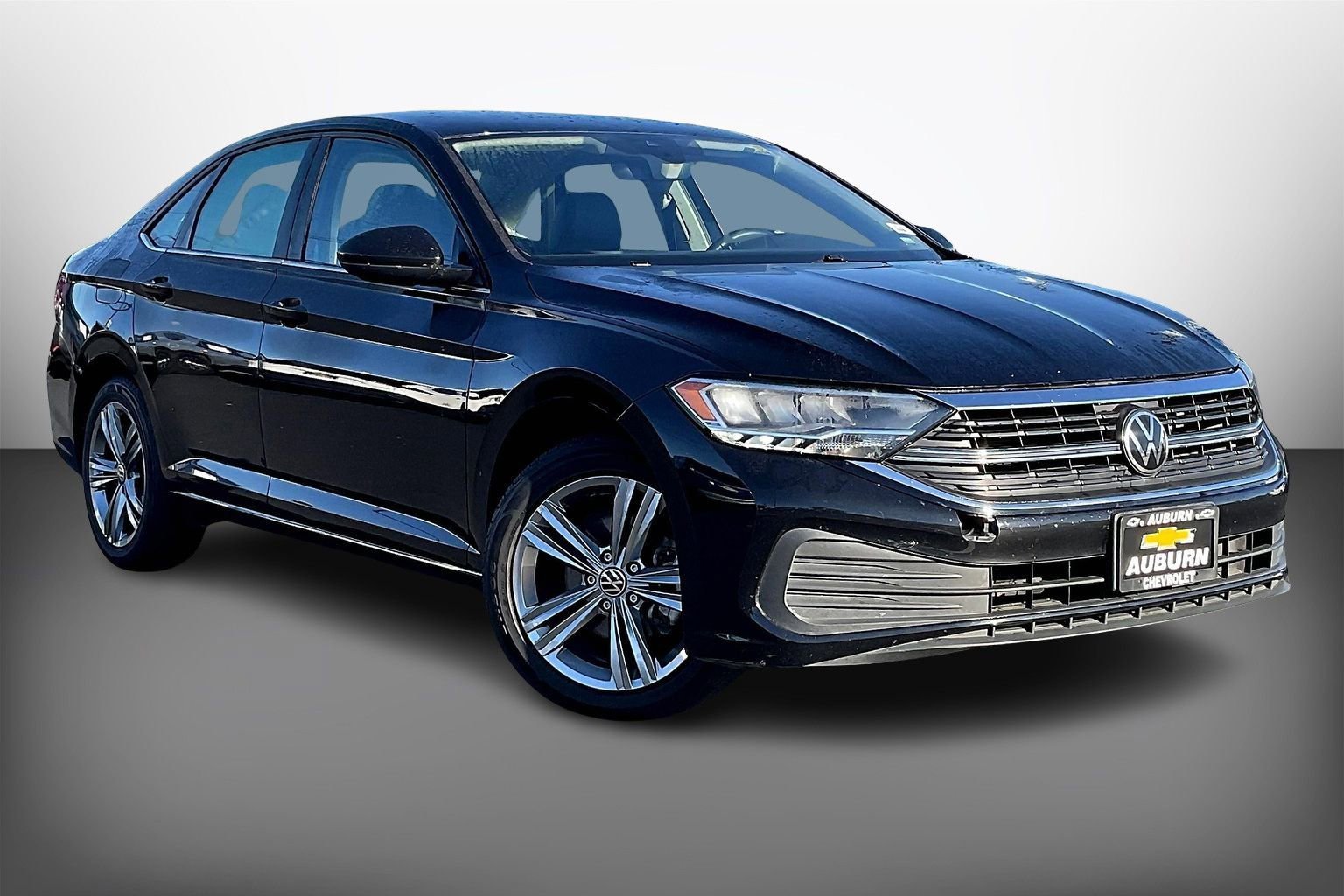 2024 Volkswagen Jetta SE's photo