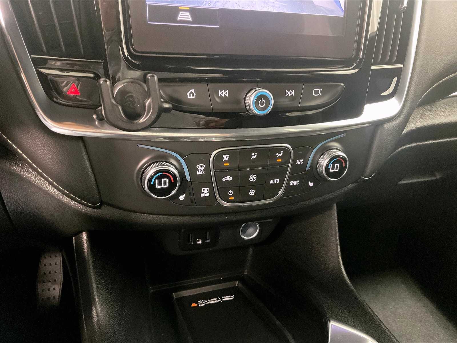 2023 Chevrolet Traverse Leather photo 26