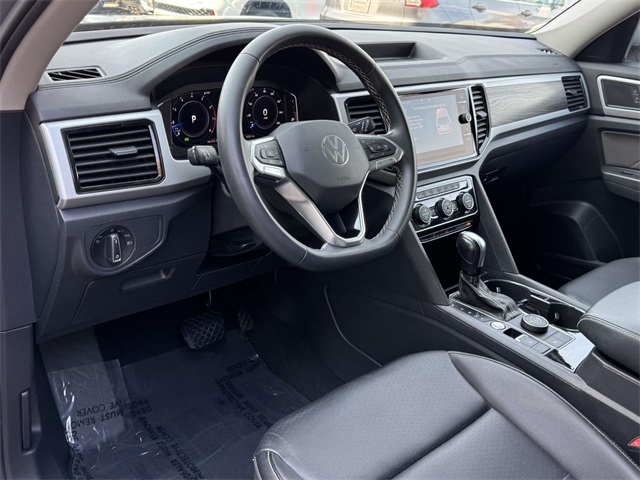 2022 Volkswagen Atlas V6 SE Technology photo 2