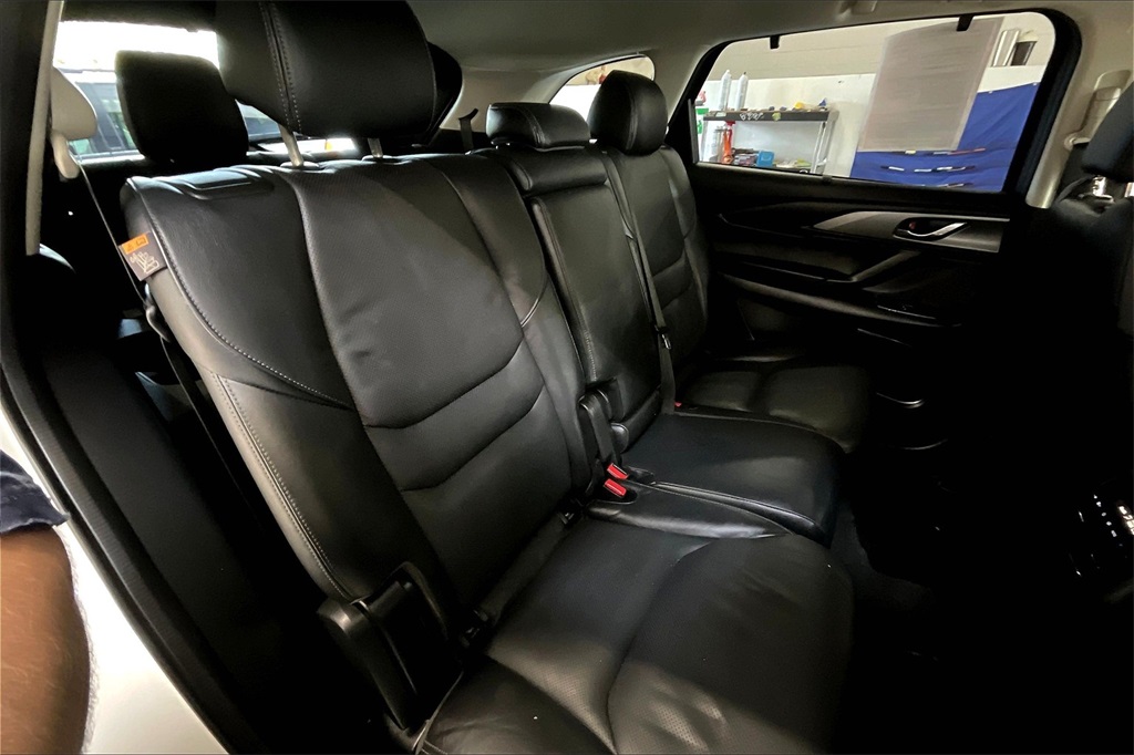 2022 Mazda CX-9 Touring photo 23