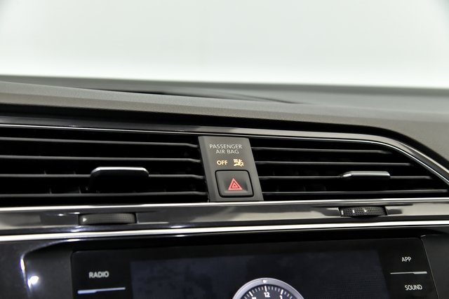 2024 Volkswagen Tiguan SE R-Line Black photo 13
