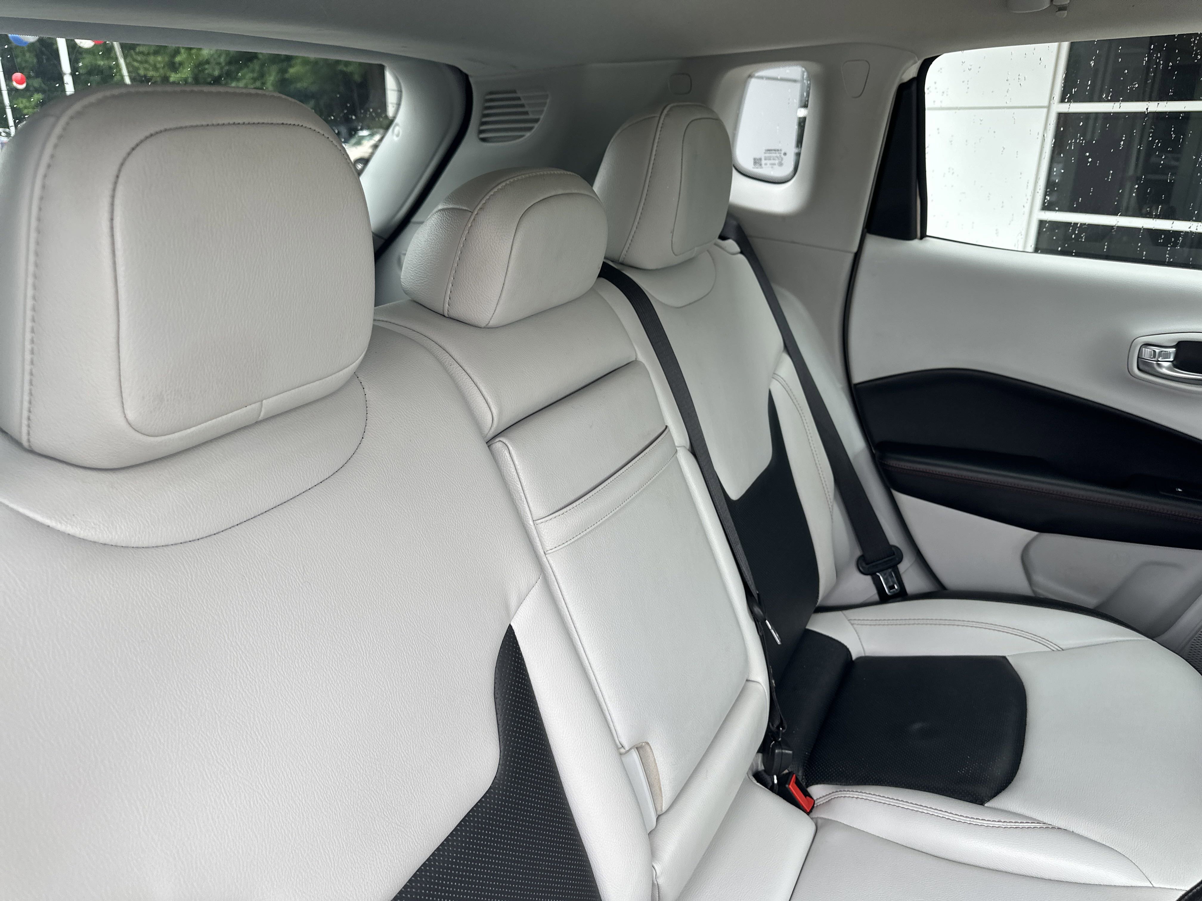 2020 Jeep Compass Limited photo 16