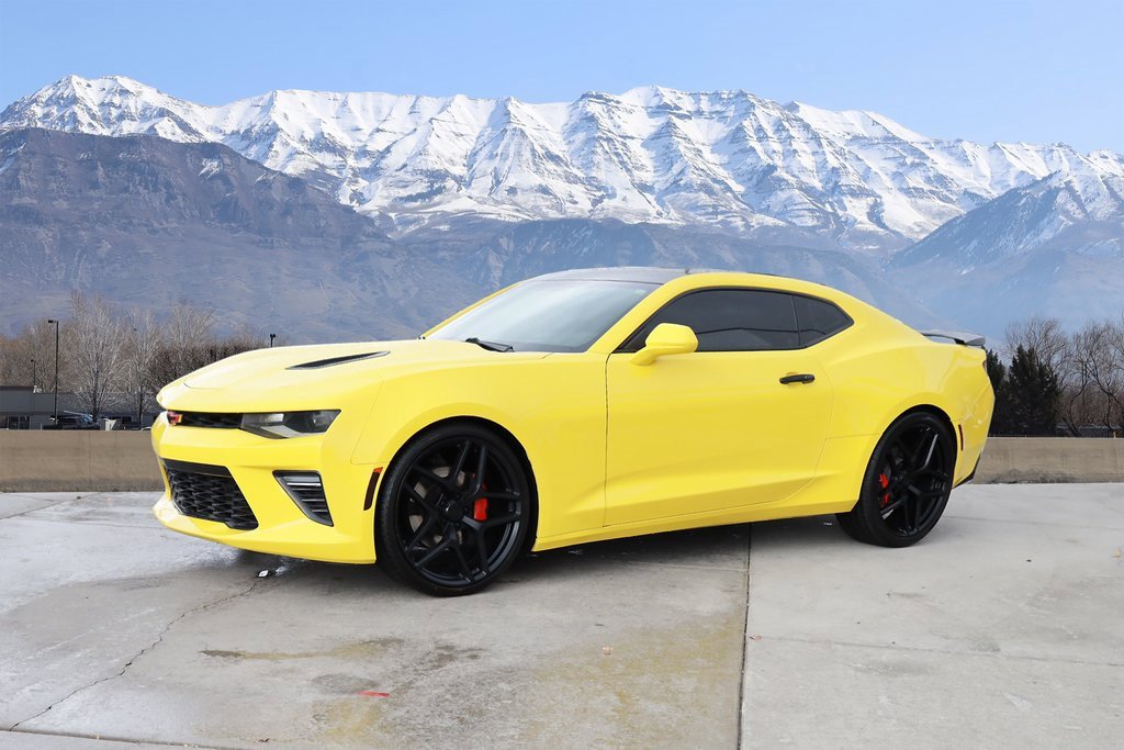2018 Chevrolet Camaro 2SS photo 2