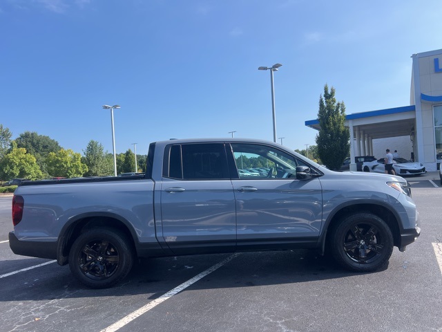 2023 Honda Ridgeline Black Edition photo 4