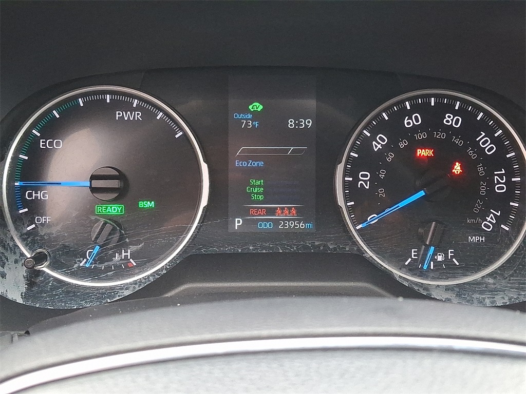 2022 Toyota RAV4 Hybrid SE photo 23