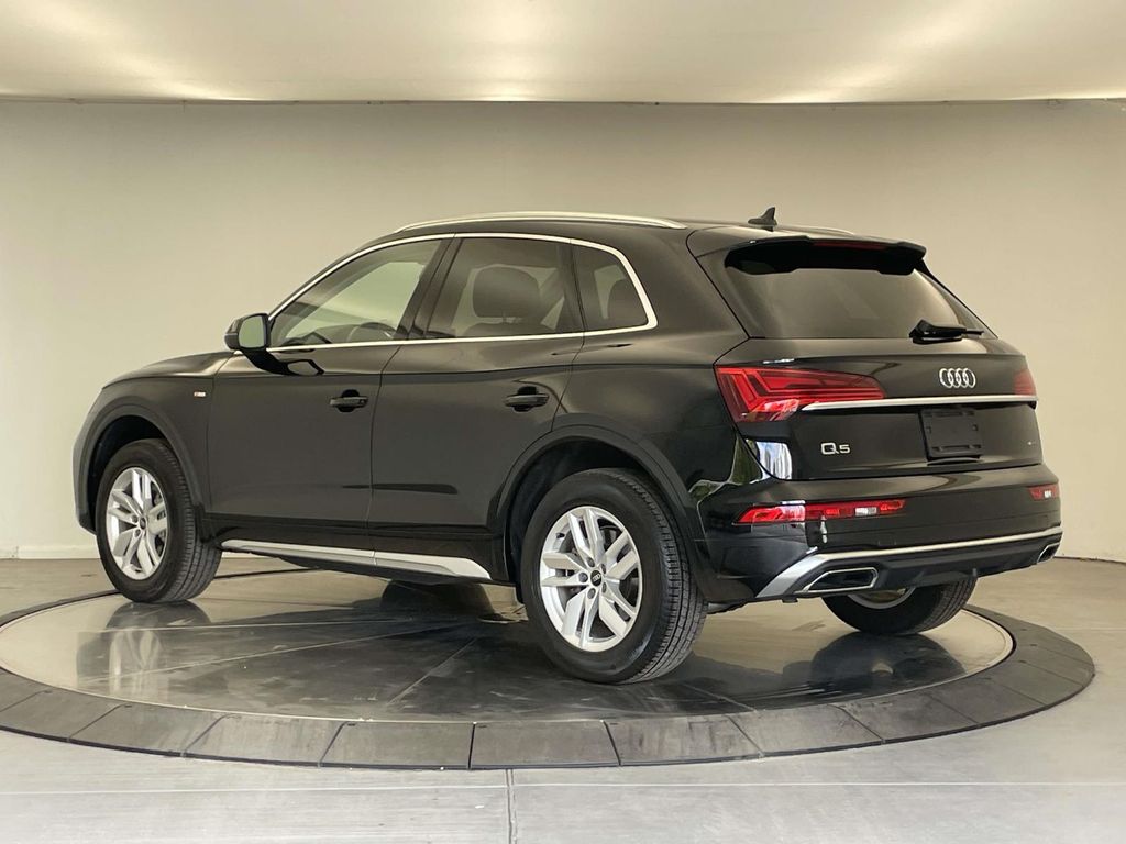 2024 Audi Q5 45 S line Premium photo 2