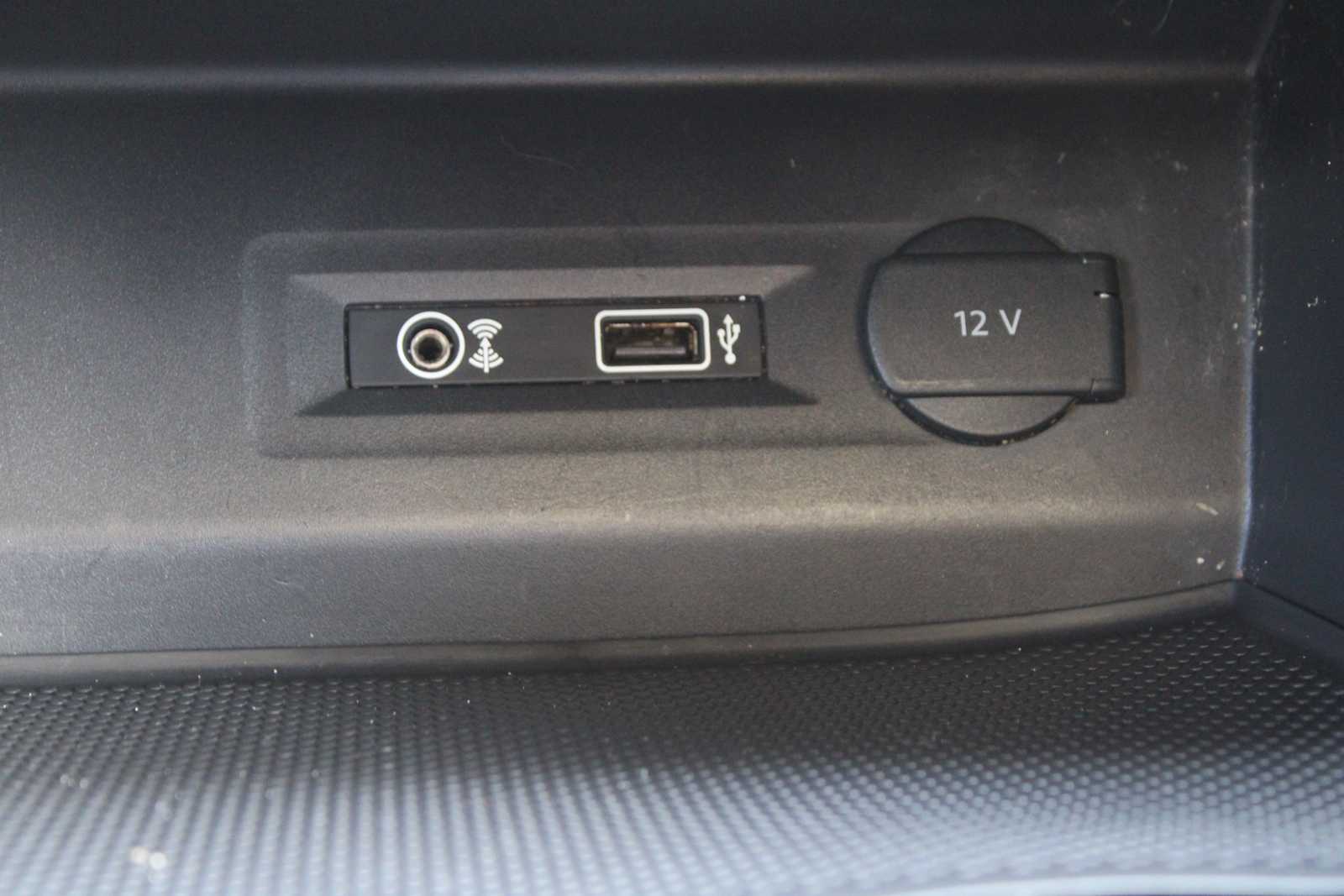 2018 Volkswagen Atlas V6 SEL photo 37