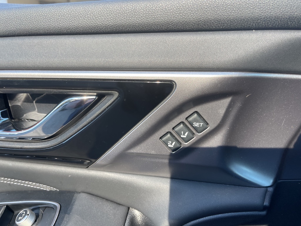 2020 Subaru Outback Limited XT photo 11