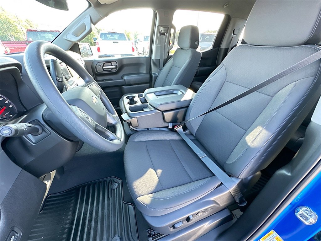 2026 Chevrolet Silverado 1500 Custom photo 14