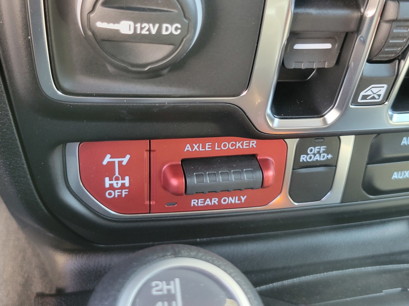 2025 Jeep Wrangler Willys photo 17