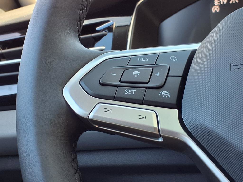 2025 Volkswagen Jetta SE photo 19