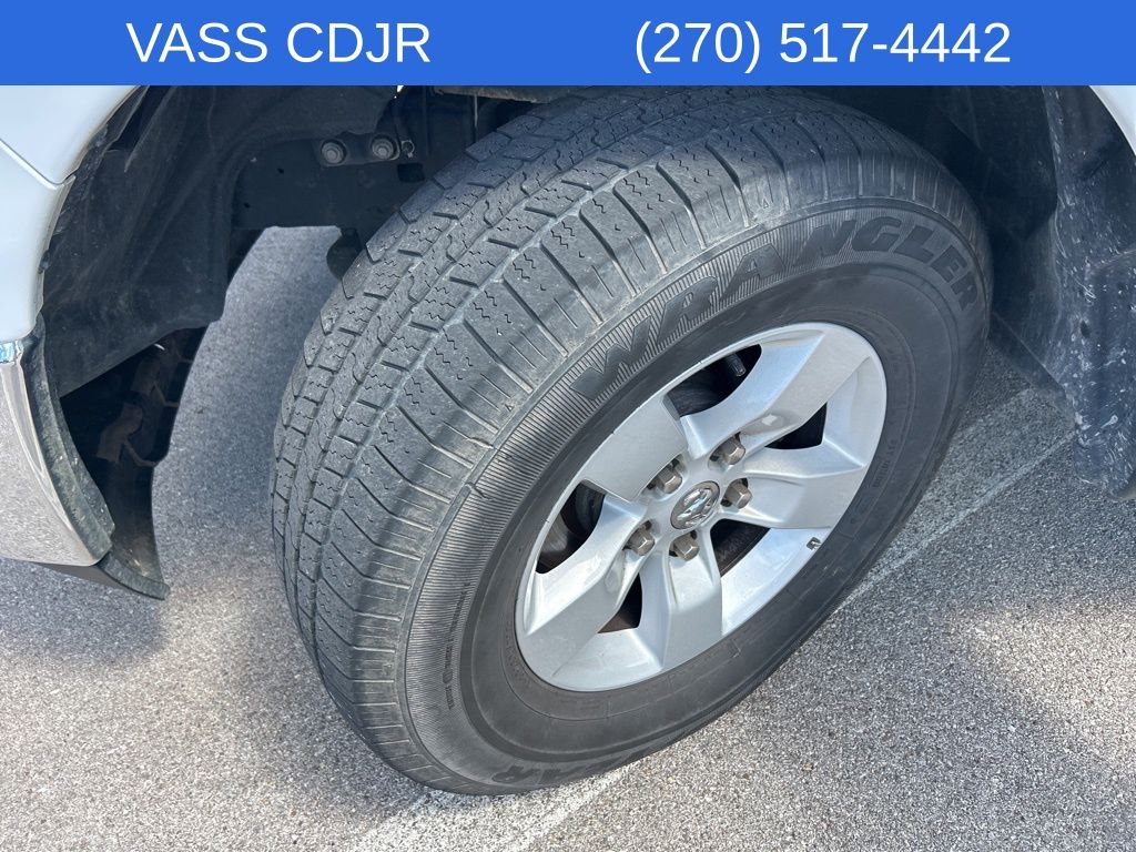 2023 Ram 1500 Classic SLT photo 26