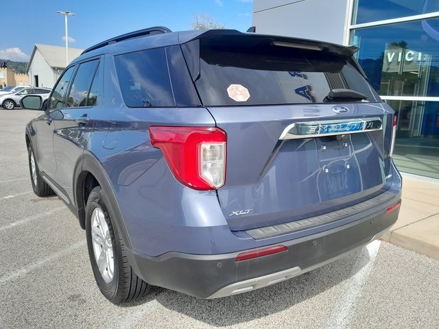 2021 Ford Explorer XLT photo 2