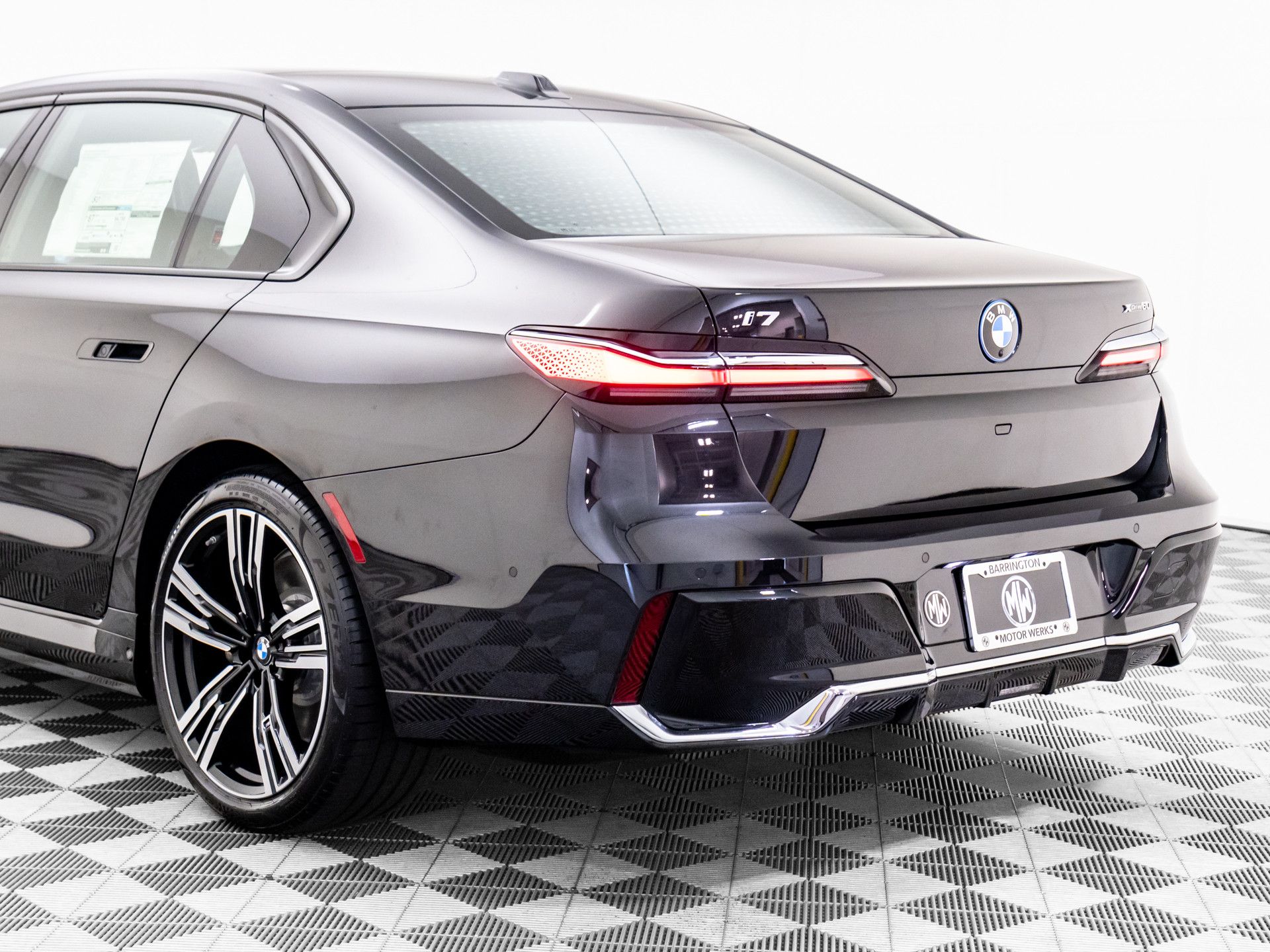 New 2025 Black Sapphire Metallic BMW xDrive60 image 27