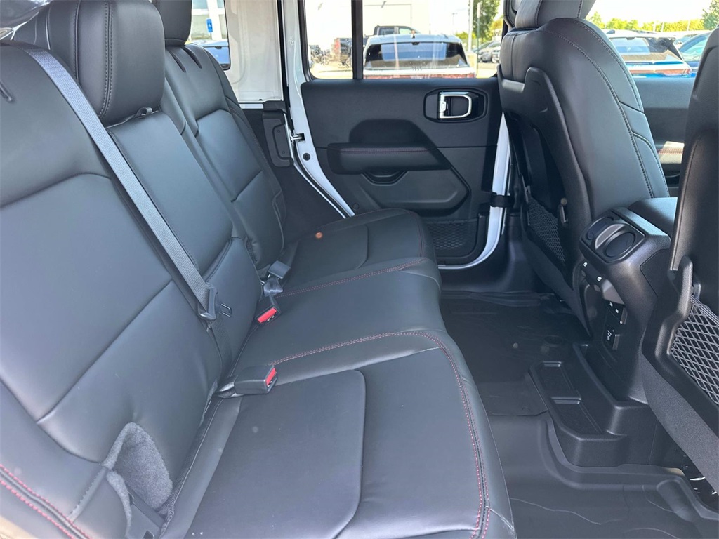 2025 Jeep Wrangler Rubicon X photo 16