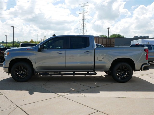 2026 Chevrolet Silverado 1500 RST photo 3