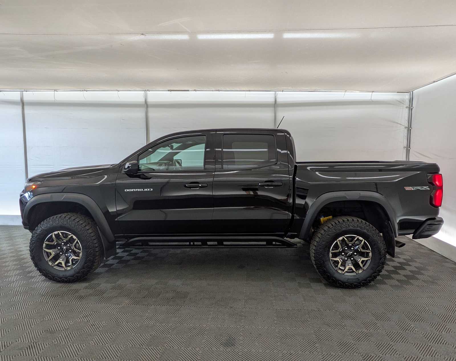 2024 Chevrolet Colorado ZR2 photo 3
