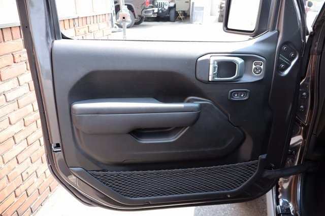2025 Jeep Wrangler Rubicon photo 7