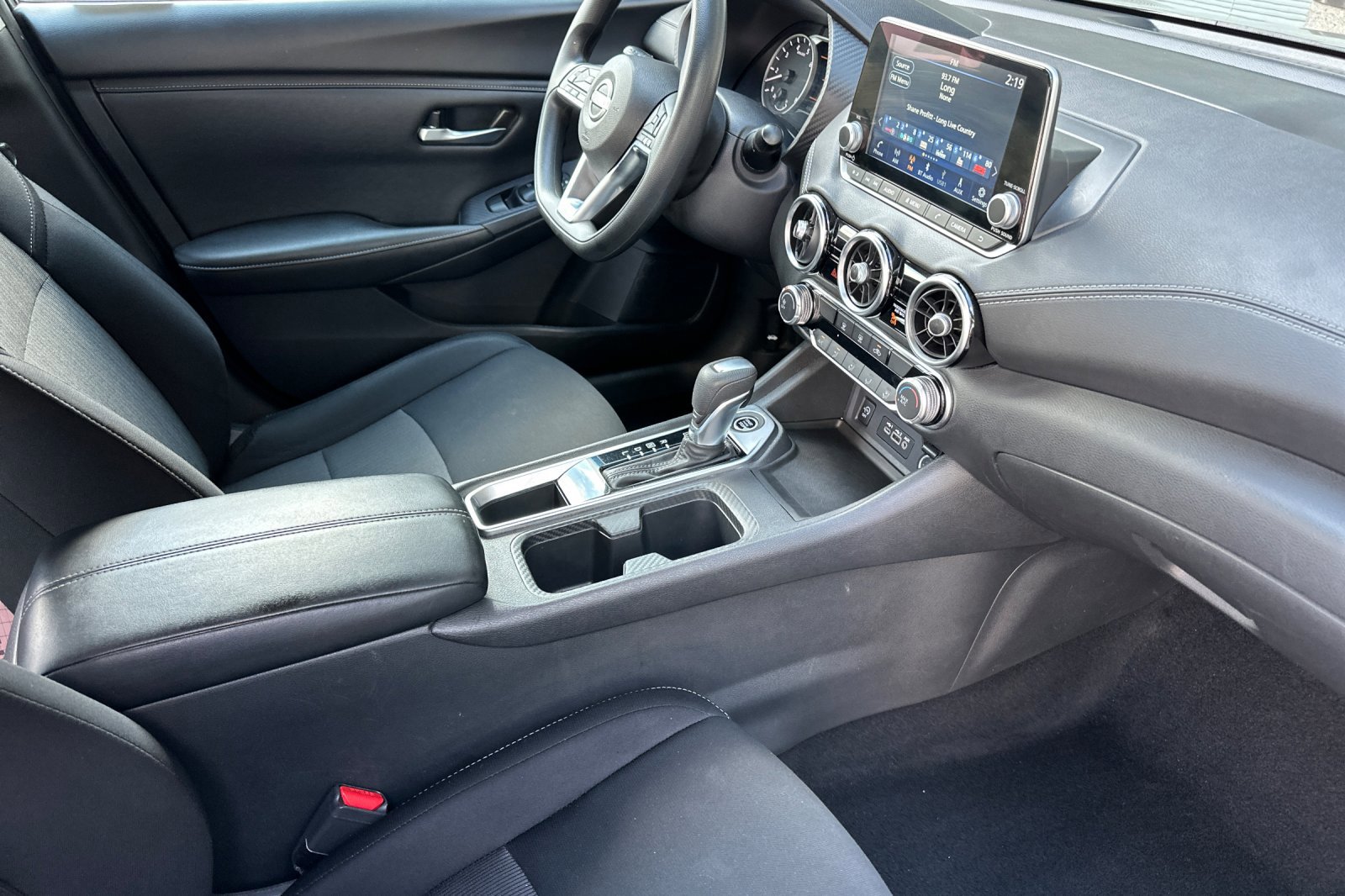 2024 Nissan Sentra SV photo 14