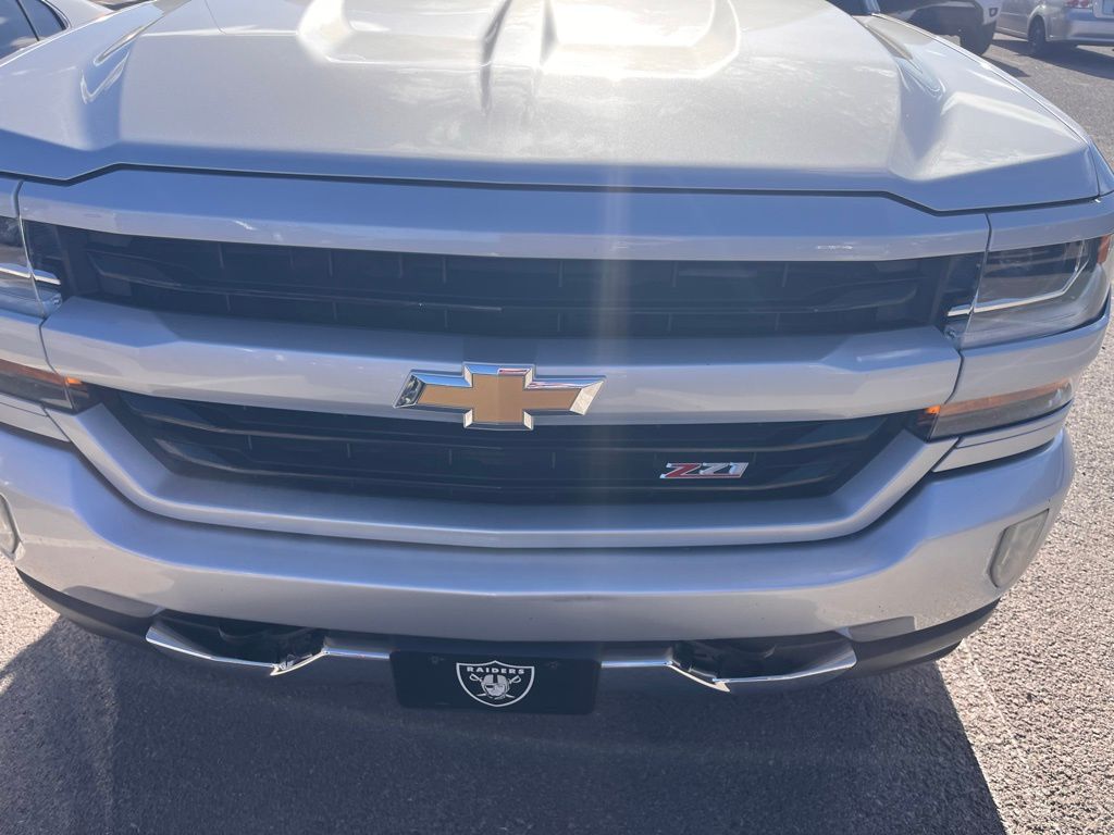 2018 Chevrolet Silverado 1500 LT photo 8