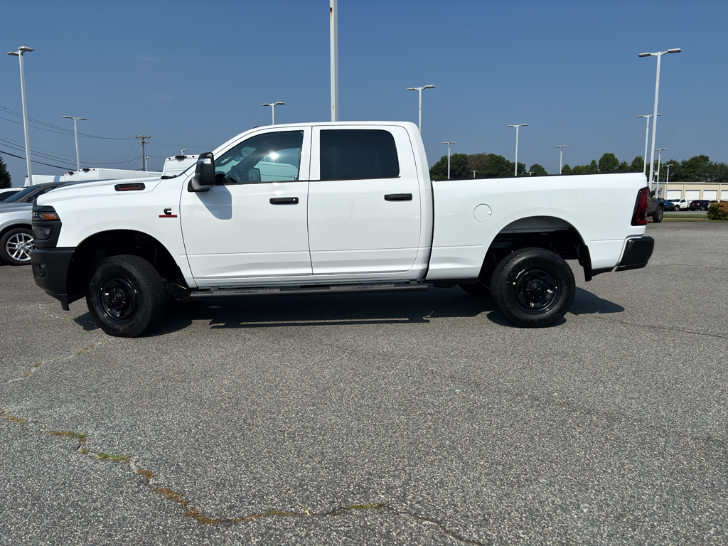 2025 Ram 2500 Tradesman photo 2